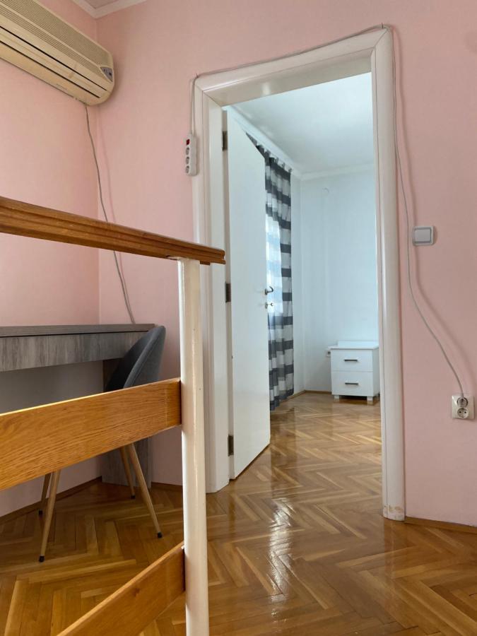 Apartment Cactus 021 Novi Sad Buitenkant foto