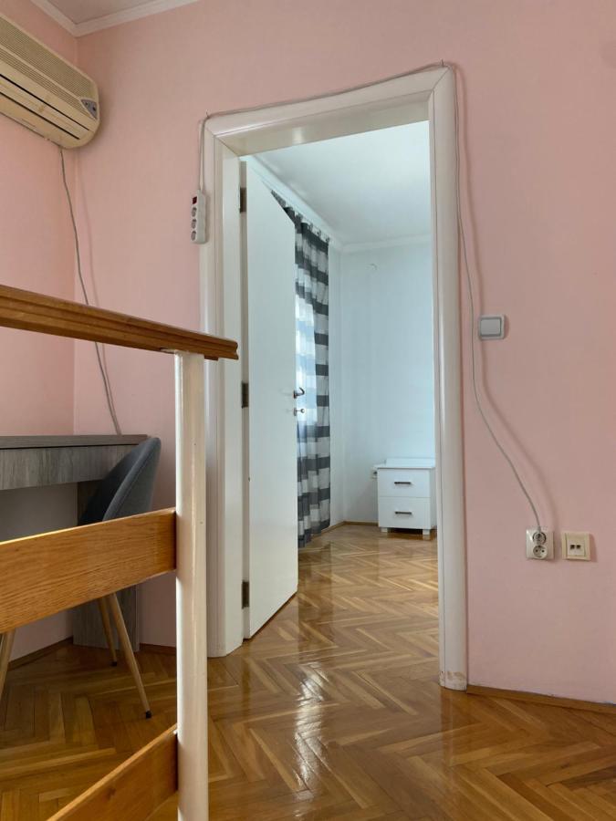 Apartment Cactus 021 Novi Sad Buitenkant foto