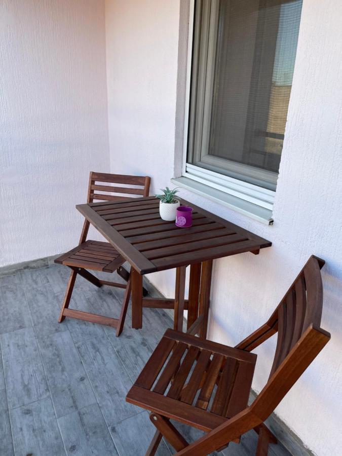 Apartment Cactus 021 Novi Sad Buitenkant foto